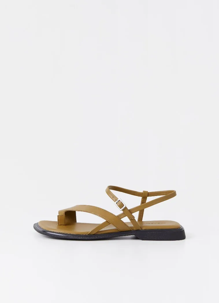 IZZY STRAPPY SANDAL